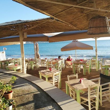 Aura Garden Apartment Faraí 外观 照片