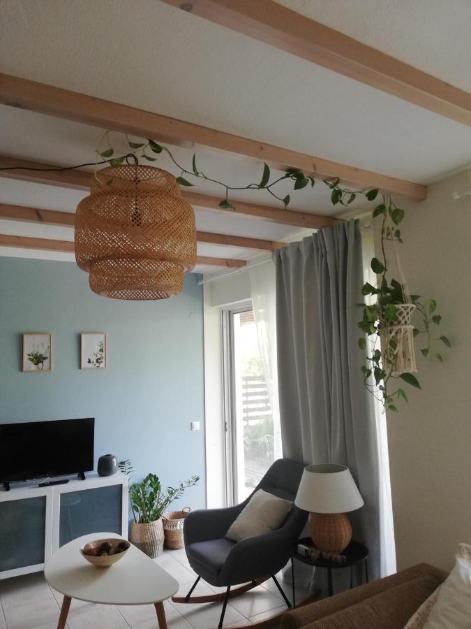 Aura Garden Apartment Faraí 外观 照片