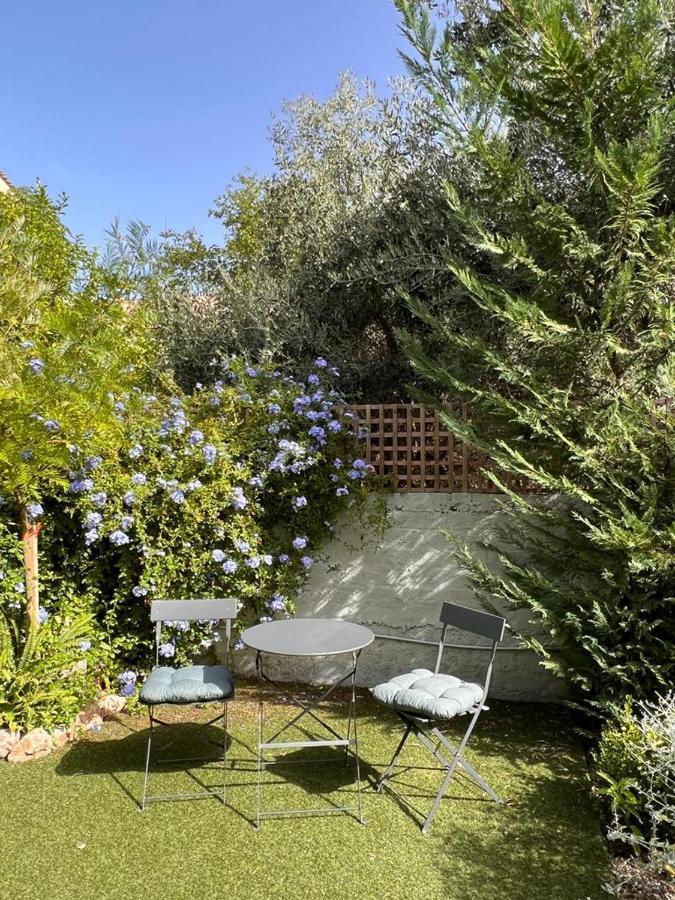 Aura Garden Apartment Faraí 外观 照片